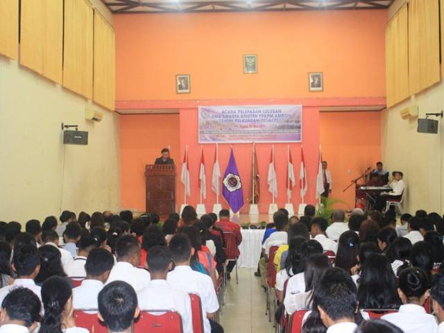 PELEPASAN SISWA KELAS XII TA 2016/2017